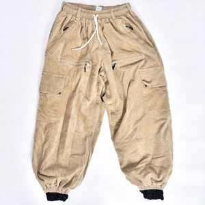 Pantalones de esquí y snowboard holgados personalizados al por mayor, impermeables 10.000 mm, cortavientos, transpirables, con bolsillos cargo con cremallera para invierno - Product Image 1