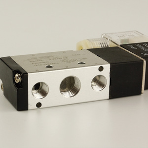 Vanne solénoïde JINEN 4V210-08 DC24V, commande pneumatique, type air, deux voies, cinq voies - Product Image 2