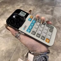Étui de protection sur le thème de la calculatrice pour iPhone 17 Pro Max, 16 Pro Max, 15 Pro Max, 14 avec un design amusant et original