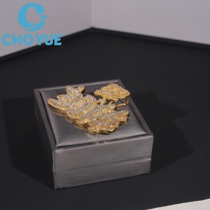Colgante de Moissanita con Nombre Personalizado, Chapado en Oro Rosa de 18K, Joyería Unisex de Lujo Estilo Hip Hop, para Uso Diario - Product Image 1
