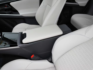 <span class=keywords><strong>Toyota</strong></span> BZ4X Elite <span class=keywords><strong>2022</strong></span> d'occasion en excellent état, véhicule électrique longue portée 400 km, SUV 4 roues motrices, énergie propre - Product Image 5