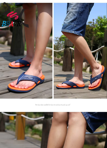 รองเท้าแตะกันลื่นสำหรับผู้ชาย ใส่ได้ทั้งในบ้านและนอกบ้าน เหมาะสำหรับฤดูร้อน ชายหาด อาบน้ำ ว่ายน้ำ - Product Image 6