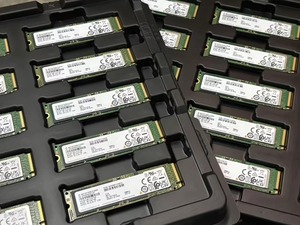 Horng Shing โซลิดสเตทไดรฟ์ใช้ MZVLB1T0HBLR-00000 PM981A M.2 1T SATA 6Gbps SSD - Product Image 4