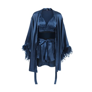 Pigiama in tre pezzi con Logo anteriore a <span class=keywords><strong>manica</strong></span> <span class=keywords><strong>lunga</strong></span> in vita elasticizzata con scollo a V da <span class=keywords><strong>donna</strong></span> in raso e Set di biancheria <span class=keywords><strong>intima</strong></span> e camicia da notte - Product Image 5