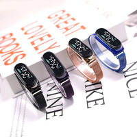 Montre Homme Sport Multifonctionnelle Colorée Décontractée LED Femme Horloge Numérique Tactile Bracelet Silicone Luxe