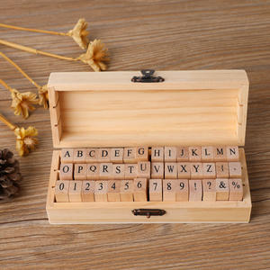 <span class=keywords><strong>Tampon</strong></span> <span class=keywords><strong>encreur</strong></span> en caoutchouc Flash de timbre de Shenzhen avec tête de sceau dorée pour timbre en bois de logo uni de mariage vente en gros <span class=keywords><strong>rapide</strong></span> - Product Image 2