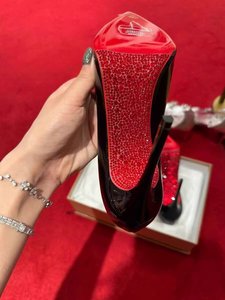 Escarpins légers à talon <span class=keywords><strong>aiguille</strong></span> et bout pointu en cuir verni avec strass et semelle rouge, pour femmes et hommes, collection Printemps-Été 2025, à enfiler, semelle en caoutchouc - Product Image 4