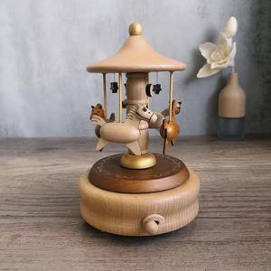 <span class=keywords><strong>Carillon</strong></span> in Legno Personalizzato a Forma di Giostra, Decorazione Creativa per Regalo di Compleanno per Bambina, <span class=keywords><strong>Carillon</strong></span> in Legno Fatto a Mano - Product Image 2