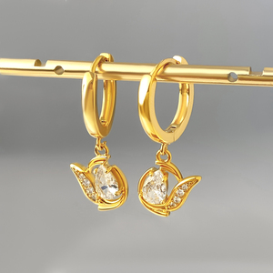 Boucles d'oreilles créoles romantiques en cristal taille poire avec zircon pour femme, bijoux de mariage, en laiton plaqué rhodium - Product Image 4