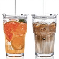 Lot de 4 gobelets en verre de 20 oz avec couvercles, pailles et brosse de nettoyage – Design côtelé élégant, compatibles lave-vaisselle pour café glacé, jus et smoothies