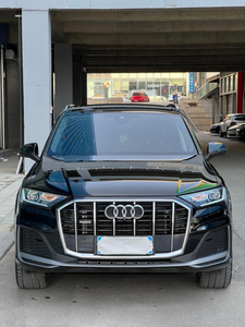 <span class=keywords><strong>Audi</strong></span> Q7 Modèle <span class=keywords><strong>2023</strong></span> 45 TFSI <span class=keywords><strong>quattro</strong></span> S Line <span class=keywords><strong>Sport</strong></span> Voiture d'occasion 5 portes 7 places SUV Voiture d'occasion - Product Image 3