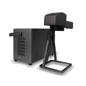 เครื่องเลเซอร์ไฟเบอร์มาร์กกิ้ง Q8A-30 30W จากโรงงาน  โปรแกรมได้ ความเร็วสูง ใช้งานง่าย ระบายความร้อนด้วยอากาศ สภาพใหม่ พร้อมใช้งาน - Product Image 1