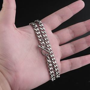 สร้อยคอแฟชั่นสไตล์ยุโรป ฮิปฮอป พังก์  วัสดุเหล็กไทเทเนียมสแตนเลสสตีล  แบบคิวบา  สำหรับผู้ชาย  ผลิตตามสั่งจากโรงงาน - Product Image 2