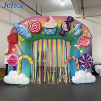 Arche gonflable de Noël en forme de bonbon mignon pour la décoration de scène et la publicité lors des fêtes du Nouvel An et des parcs d'attractions.