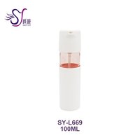 Bouteille blanche de lotion cosmétique en plastique de matériel de pp avec pompe de presse 100ml L669