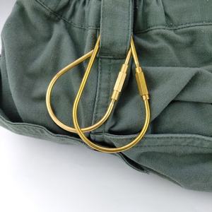 Mosquetón <span class=keywords><strong>de</strong></span> Metal en Forma <span class=keywords><strong>de</strong></span> <span class=keywords><strong>Pera</strong></span>, Color Dorado, con Cierre <span class=keywords><strong>de</strong></span> Rosca, para Camping y Senderismo al Aire Libre LFEDC - Product Image 4