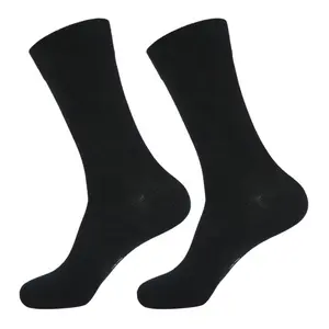 Venta al por mayor Calcetines Algodón Crew Calcetines Plain Clean Colors Calcetines de vestir OEM para hombres