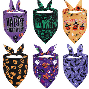 Écharpe et serviette triangulaire personnalisées pour chien - Accessoire lumineux réfléchissant à carreaux pour Halloween - Product Image 6