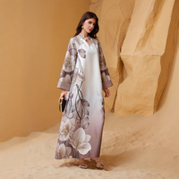 Robe à imprimé floral dégradé à col en V avec embellissements en strass ; Robe longue islamique de luxe Dubaï à manches longues
