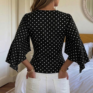 Camiseta Vintage Francesa Elegante con Encaje, Cuello en V, Estampado de Lunares, Botones, Mangas Acampanadas y Cintura Definida para Mujer - Product Image 5