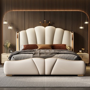 Nouveau <span class=keywords><strong>Lit</strong></span> de Mariage Grand Format 2026 en Cuir Véritable et <span class=keywords><strong>Bois</strong></span> Massif, Style Crème, Luxe Léger Italien, avec Tête de <span class=keywords><strong>Lit</strong></span> Rembourrée pour Chambre Parentale - Product Image 1