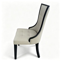 Chaise de salle à manger moderne de luxe en gros, dossier haut en cuir PU capitonné, bois massif, mobilier léger pour la maison et l'hôtel