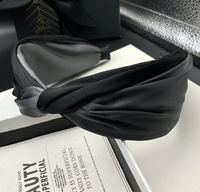 Damenmode: Neuer ausländischer Stil, handgefertigte Stoff-Haarspange mit hohem Schirm und Farbkontrast, breites Haarband zum Haarewaschen