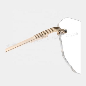 نظارات معدنية بدون إطار بتصميم مقطوع كالجواهر، حاصلة على شهادة ISO9001، مناسبة للمهنيين العاملين، تُضفي صورة احترافية. - Product Image 3