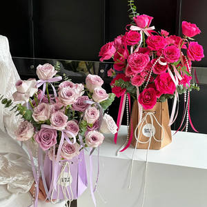 Emballage de <span class=keywords><strong>fleuriste</strong></span> Emballage de fleurs Arrangement portable Boîte à fleurs Sac d'emballage pour bouquet de fleurs en papier kraft - Product Image 1