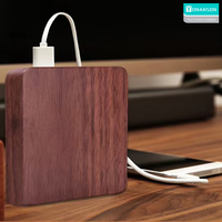 Batterie externe portable en bois avec logo personnalisé Alimentation mobile en bois bambou noyer Batterie li-polymère