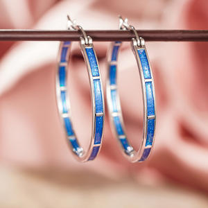 Pendientes de Aro Plateados con Incrustaciones de Ópalo Azul, Diseño Geométrico Clásico, Joyería para Uso Diario de Mujer - Product Image 5
