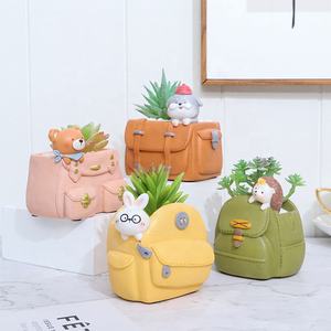 Vente chaude coloré créatif dessin animé sac à dos succulent maison bureau balcon décoration petit <span class=keywords><strong>Pot</strong></span> de fleur pour fournitures de jardin - Product Image 1