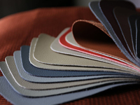 Cuir microfibre PU recyclé de qualité supérieure, durable, écologique, résistant à l'abrasion, texture litchi, pour revêtement de canapé