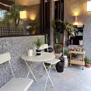 Prezzo di fabbrica diretto pavimentato vialetto ghiaia ciottolo di pietra rivestimento resina legante resina permeabile superficie raschiatura applicazione - Product Image 1