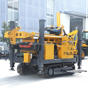 Foreuse rotative pneumatique sur chenilles pour puits d'eau et forages rocheux, profondeurs 160m, 180m, 220m, 260m, 300m, 500m, pour applications minières en montagne - Product Image 2