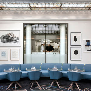 Paquete de Muebles de Dormitorio de Hotel de Diseño Moderno y Premium con Paneles de Madera para Espacios de Hoteles y Resorts de Lujo - Product Image 2