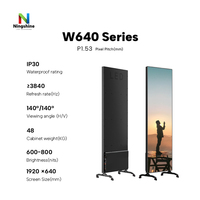 Écran d'affichage LED intérieur P1.86 GOB étanche 640x1920mm sur roulettes, panneau LED, mur vidéo