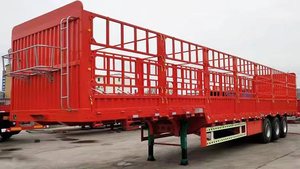 Semirremolque para Ganado, 3 Ejes, Suspensión de Acero de Alta Resistencia, Capacidad de Carga de 30 Toneladas, para Transporte de Caña de Azúcar, con Barandas - Product Image 2