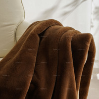 Couverture en fausse fourrure de lapin lisse marron chocolat, taille personnalisée, avec revers en flanelle, pour la décoration de la maison, cadeaux pour femmes