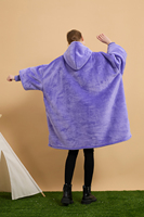 Fabriek Oversized Sherpa Deken Met Capuchon Zak En Mouwen Super Zachte Warme Fleece Pluche Gigantische Draagbare Deken Hoodie Volwassen