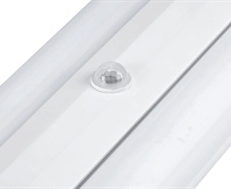 Plafonnier LED linéaire 4 pieds, montage en surface, corps en aluminium, blanc froid 5000K, IP44, pour immeuble de bureaux - Product Image 3
