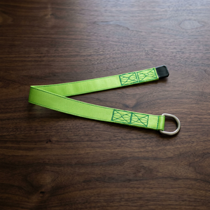 Eslinga Plana de Poliéster Verde con Anillas de Acero para Elevación y Manipulación de Materiales en Grúas - Product Image 2