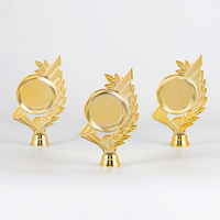 Pièces de trophée génériques en plastique doré, dernière génération, avec conception assemblable et impression UV pour événements sportifs HP28
