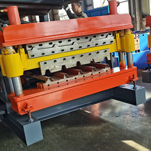 Machine de formage à froid de profilés de toiture, machine de formage à froid de profilés en acier à double couche - Product Image 4