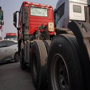 Camion benne Howo 6X4 robuste avec une charge utile <span class=keywords><strong>de</strong></span> <span class=keywords><strong>40</strong></span> tonnes pour le transport <span class=keywords><strong>de</strong></span> roches et <span class=keywords><strong>de</strong></span> <span class=keywords><strong>charbon</strong></span> - Product Image 3