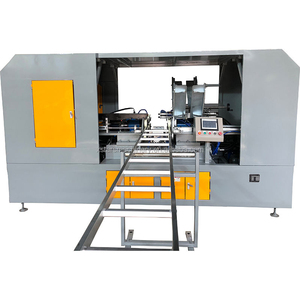 Machine automatique de pose de marches d'échelle en aluminium par rivetage, riveteuse <span class=keywords><strong>hydraulique</strong></span> à expansion pour la production d'échelles à marches - Product Image 1