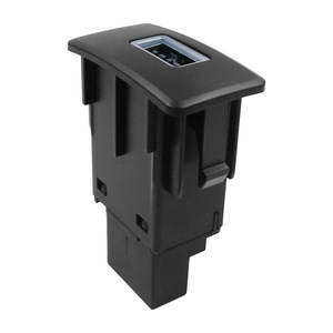 Interruptor Combinado Dongfeng con Puerto USB Único 2405 para Actualización de Modelos 560 y 580, Material ABS - Product Image 1