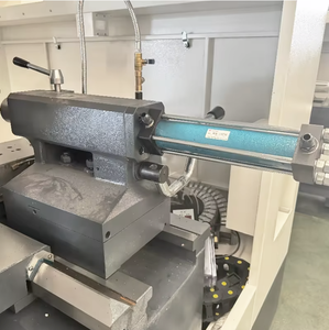 Machine à tourner CNC DMTG CK6150, tour horizontal de précision avec commande automatique, faible entretien, caractéristiques de sécurité élevées - Product Image 2