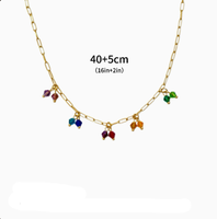 Collar de Acero Inoxidable Estilo Nicho para Mujer con Múltiples Dijes, Perlas y Piedras de Imitación