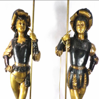 Lampe sur pied décorative en forme de sculpture de guerrier en laiton, style européen, pour hall d'entrée de villa, lampe sur pied pour hall d'entrée